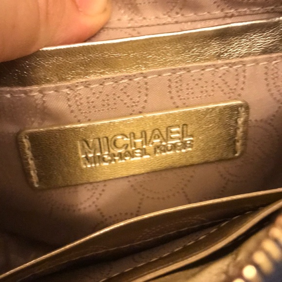 MICHAEL Michael Kors Mini Bag 💋Like New Crossbody - Picture 7 of 11